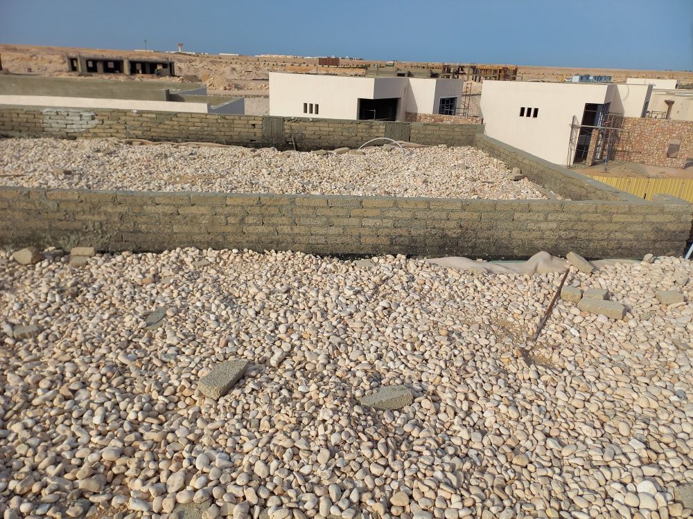 roof aggregate pebbles